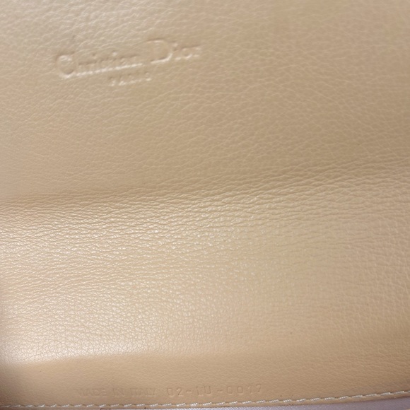 💥Host Pick💥 DIOR Trotter Heart PVC Leather
Continental Wallet - Picture 8 of 11